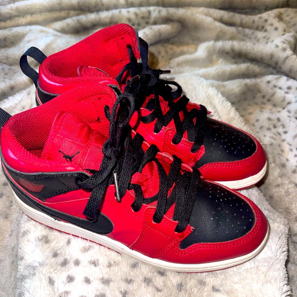 Kids Size 3y Jordan 1s